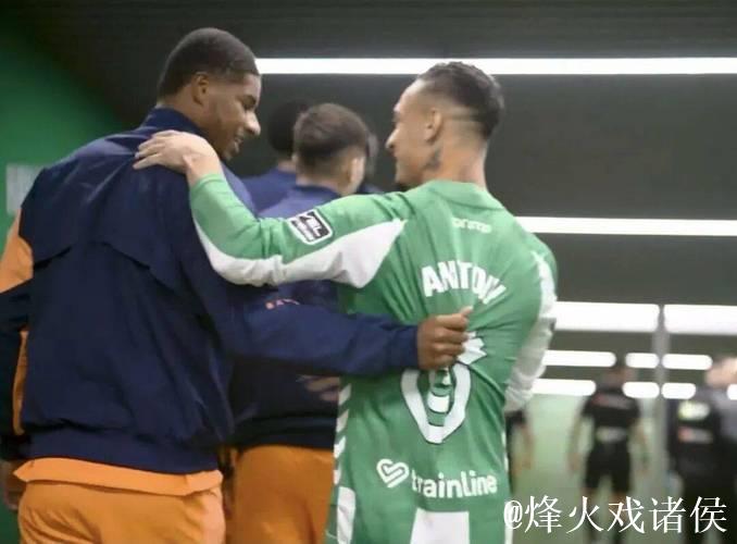 巴萨欲逼曼联为拉什福德降价千万元，妖星效仿安东尼拒绝他投